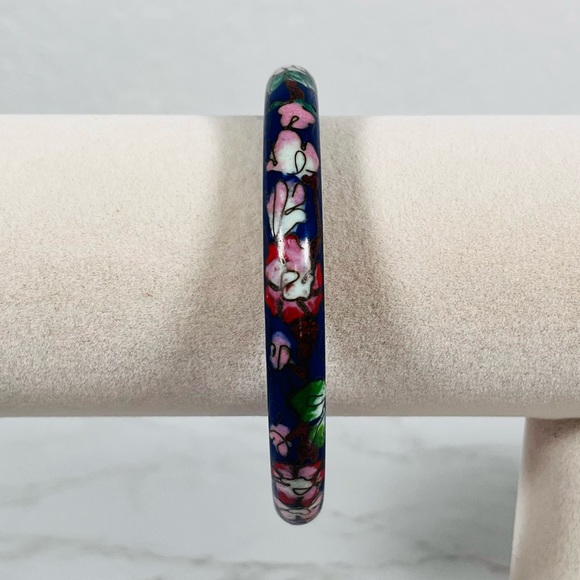None Jewelry - Floral Enamel Bangle Bracelet